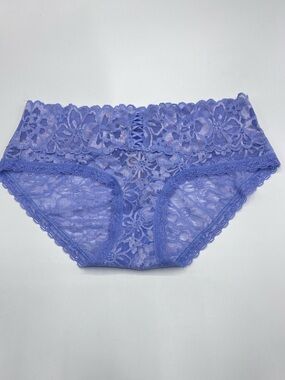 Victoria's Secret Lacie Hiphugger Panties NWT Size XS